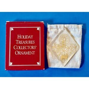 1997 Holiday Treasures Collectors’ Acrylic Lighted Candle Poinsettias Ornament